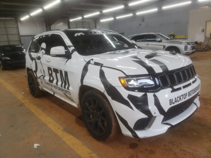 Jeep Grand cherokee TRACKHAWK| 6.2L V8 707HP