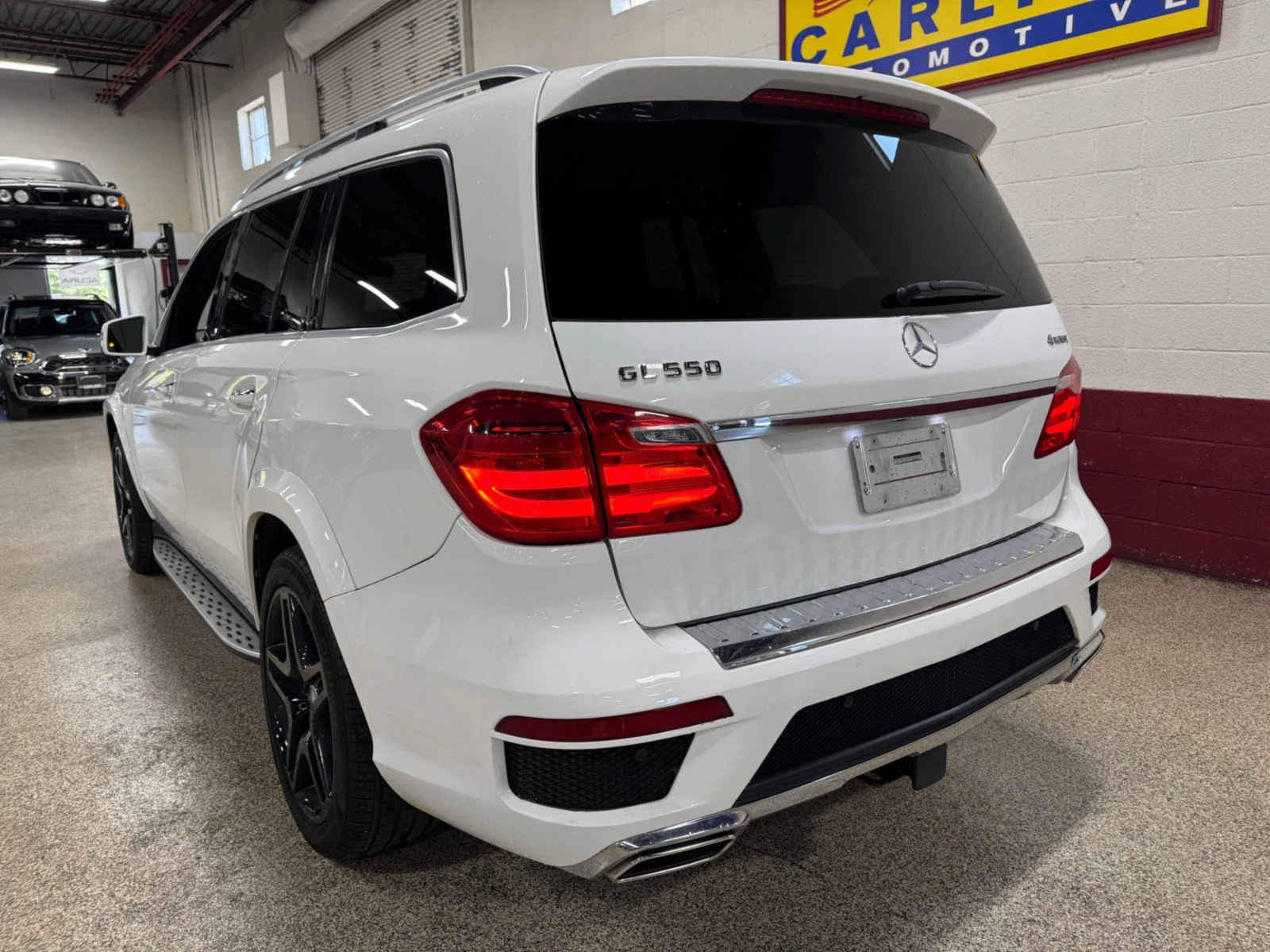 Mercedes-Benz GL 550 360 / PANO / HARMAN - изображение 3