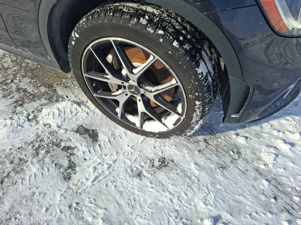 Mercedes-Benz GLC 43 AMG * CARFAX * 360* ДИСТРОНИК * 2 КЛЮЧА - изображение 6