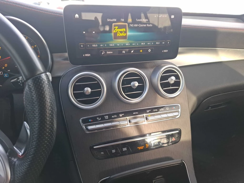 Mercedes-Benz GLC 43 AMG * CARFAX * 360* ДИСТРОНИК * 2 КЛЮЧА - изображение 8