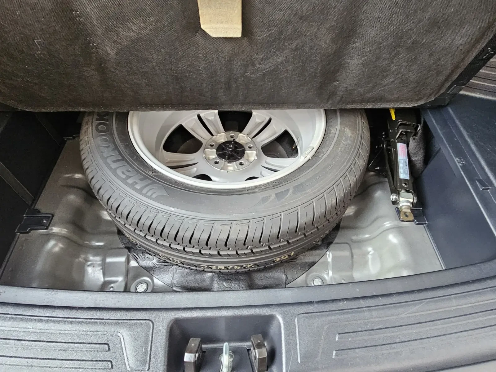 Hyundai IX35 2.0i AUTOMAT 4X4 163ps EURO5b 165573km, снимка 11 - Автомобили и джипове - 53453325