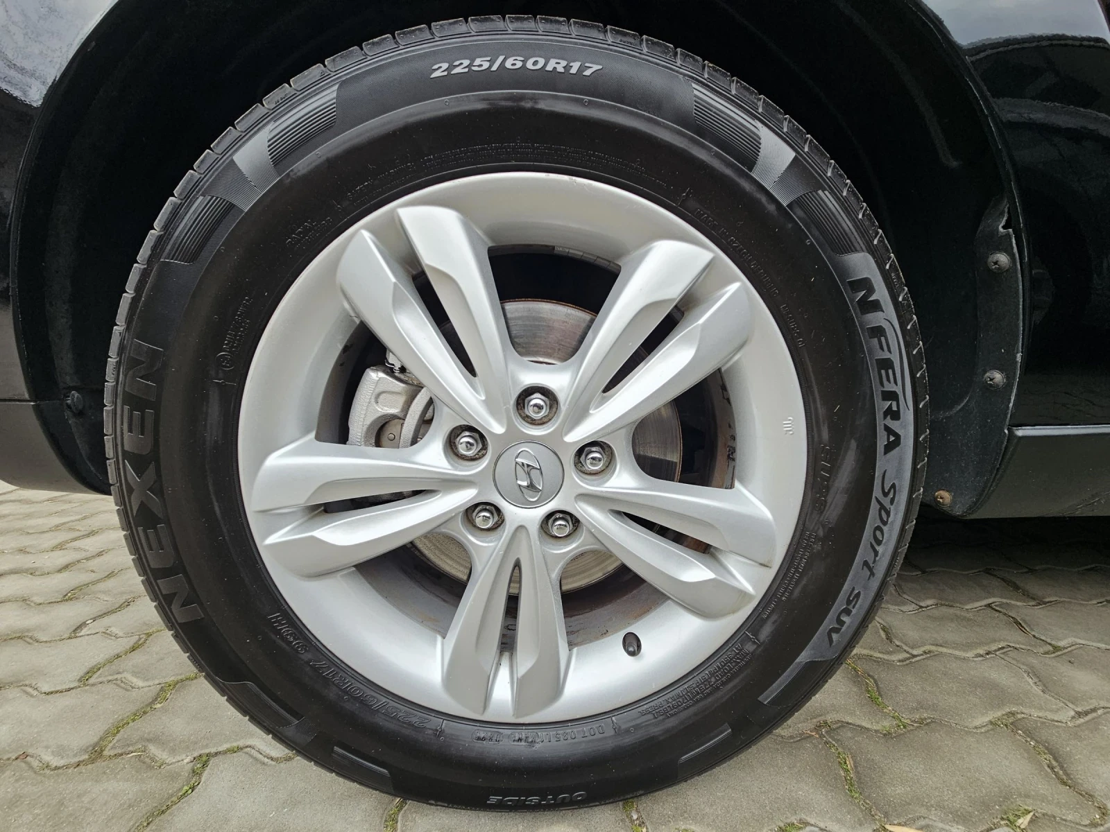 Hyundai IX35 2.0i AUTOMAT 4X4 163ps EURO5b 165573km, снимка 15 - Автомобили и джипове - 53453325