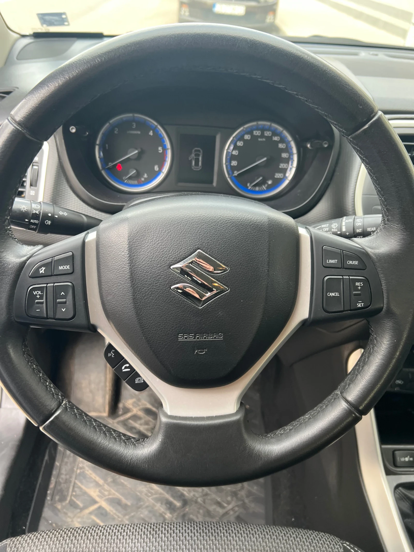 Suzuki SX4 S-Cross, снимка 5 - Автомобили и джипове - 53709414