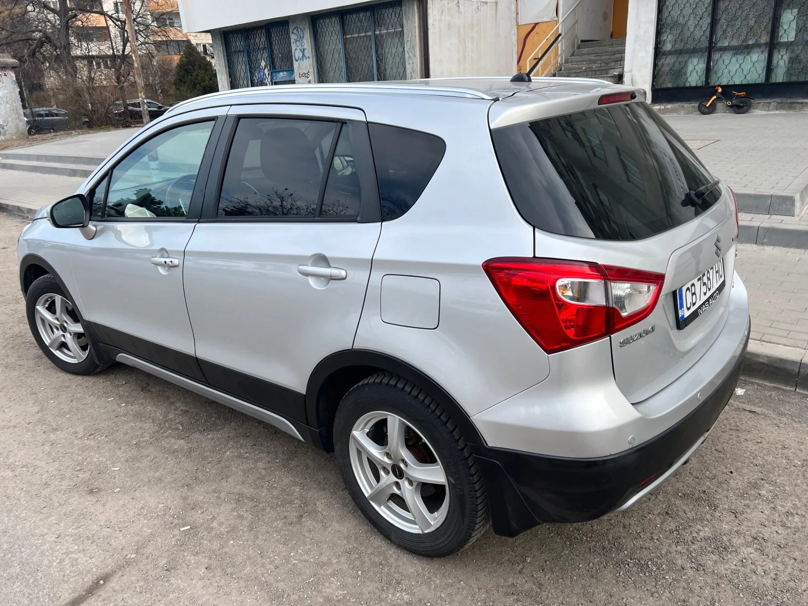 Suzuki SX4 S-Cross, снимка 2 - Автомобили и джипове - 53709414