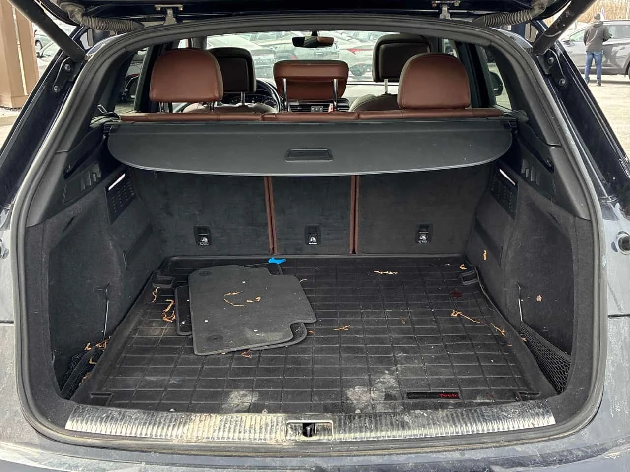 Audi Q5 Progressiv /CARFAX/КЛИП/Кафяв салон/Пано/Обдух/, снимка 14 - Автомобили и джипове - 53967349