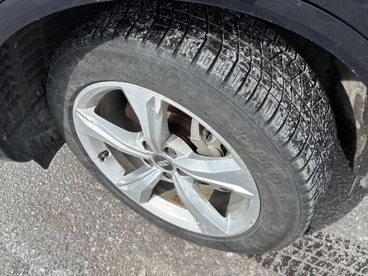 Audi Q5 Progressiv /CARFAX/КЛИП/Кафяв салон/Пано/Обдух/, снимка 16 - Автомобили и джипове - 53967349