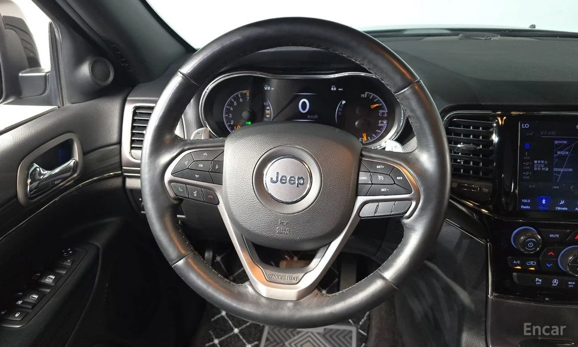 Jeep Grand cherokee, снимка 13 - Автомобили и джипове - 54922258