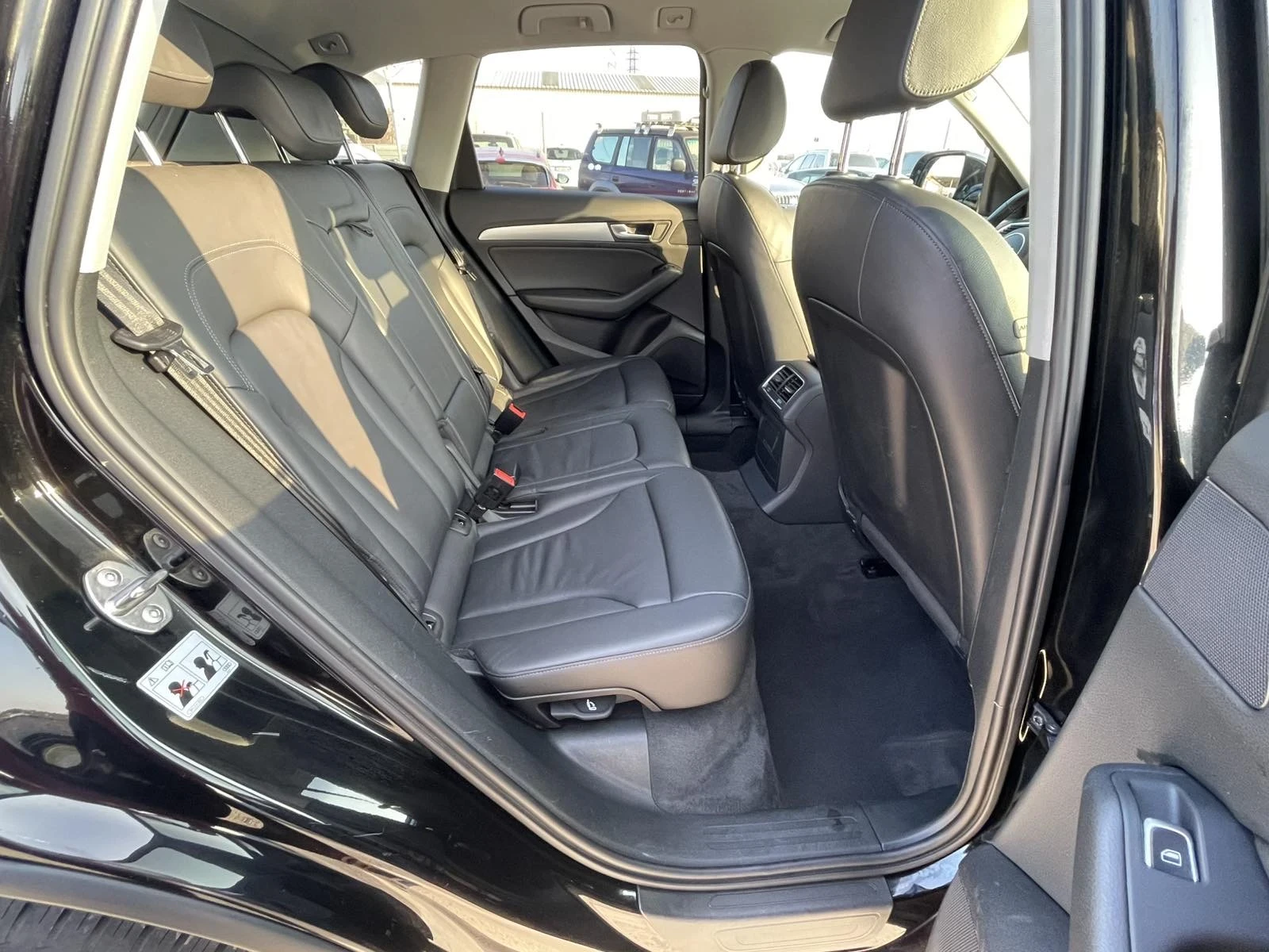Audi Q5 2.0 TDI, снимка 11 - Автомобили и джипове - 54974824
