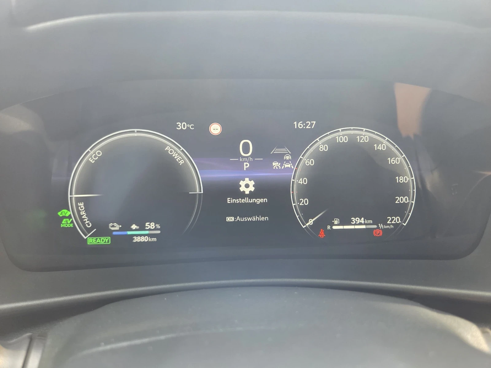 Toyota C-HR ZAKUPENA OT TOYOTA, снимка 16 - Автомобили и джипове - 55091152