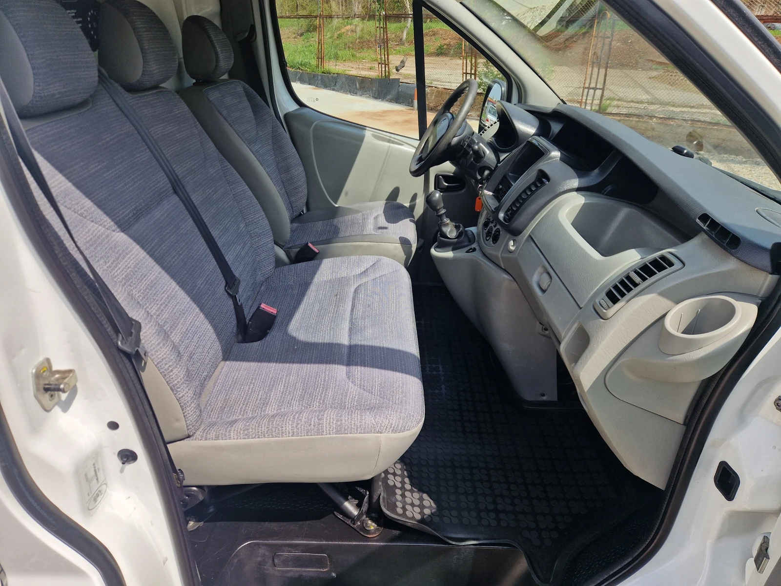 Renault Trafic Макси - изображение 8