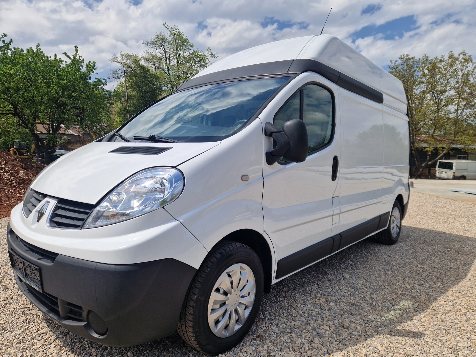 Renault Trafic Макси - изображение 5