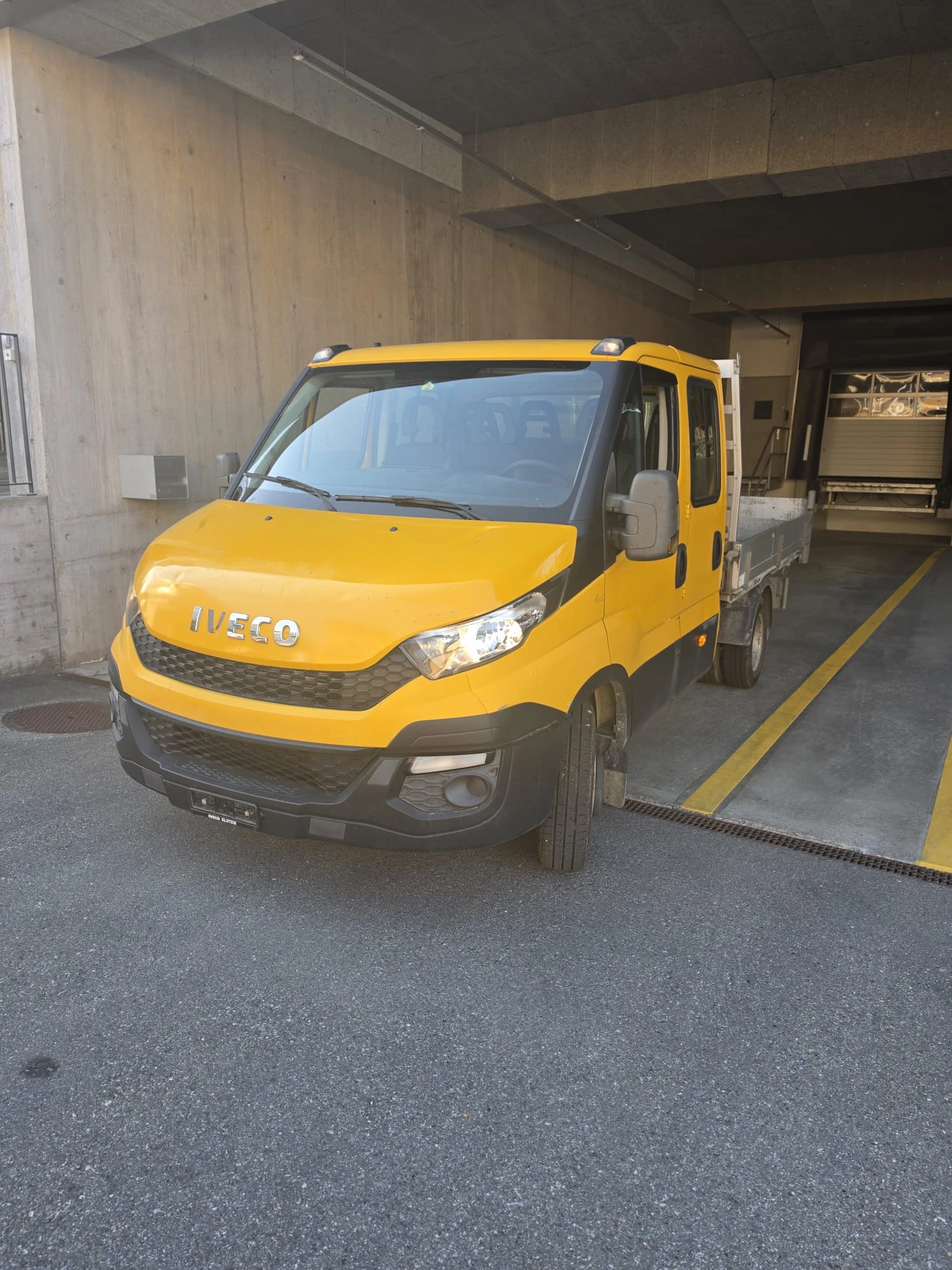 Iveco 35c17 3.0HPI  КАТ.* Б* 7-места* ГОРЕН КЛИМАТИК НА КАБИНА, снимка 2 - Бусове и автобуси - 54686396