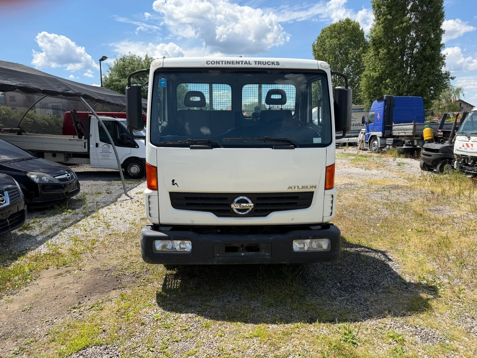 Nissan Atleon 56.15 Самосвал