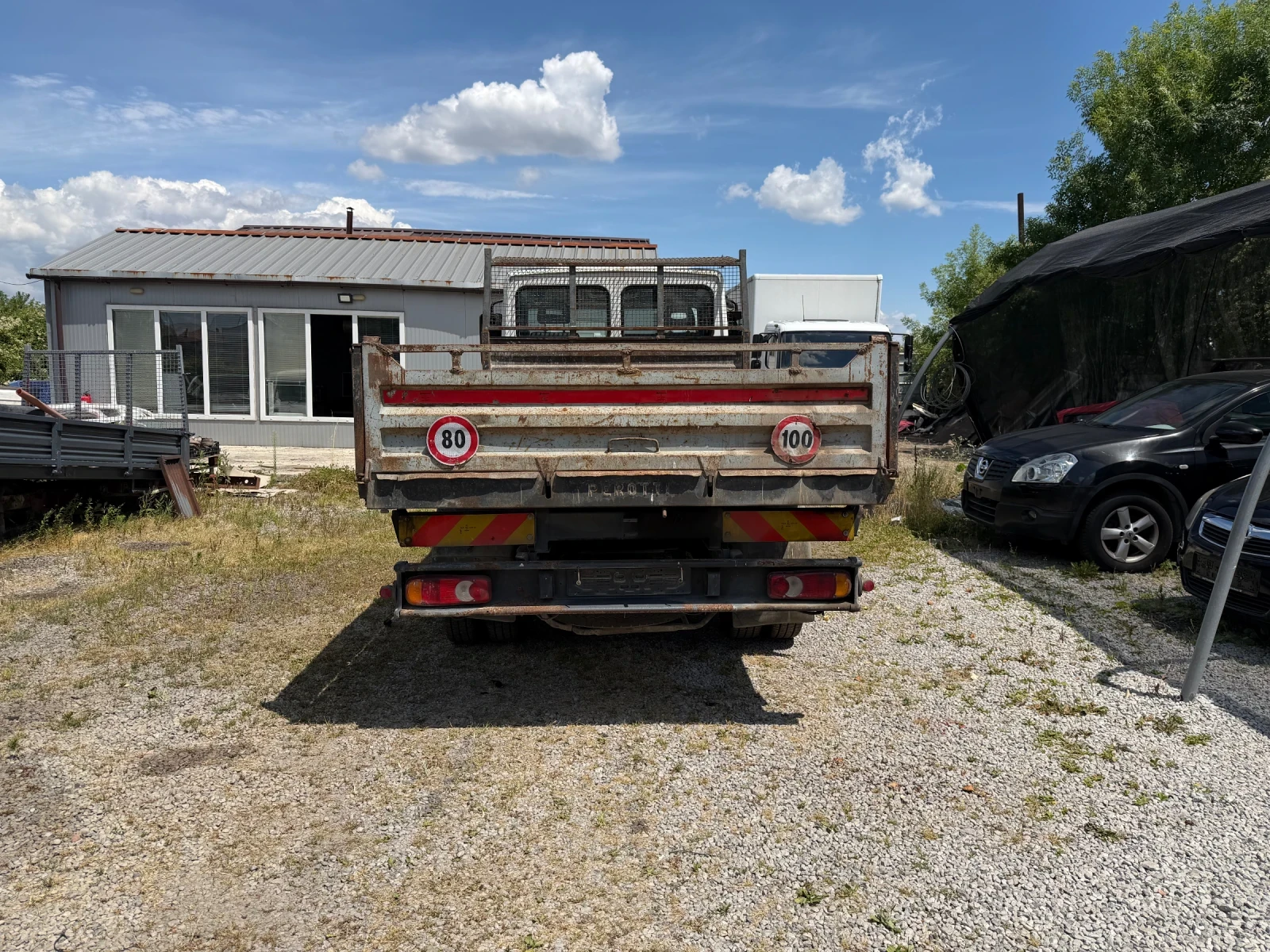 Nissan Atleon 56.15 Самосвал, снимка 4 - Камиони - 55220978