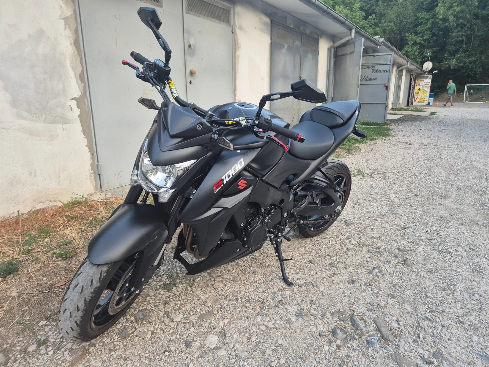 Suzuki Gsx S 1000 - изображение 3