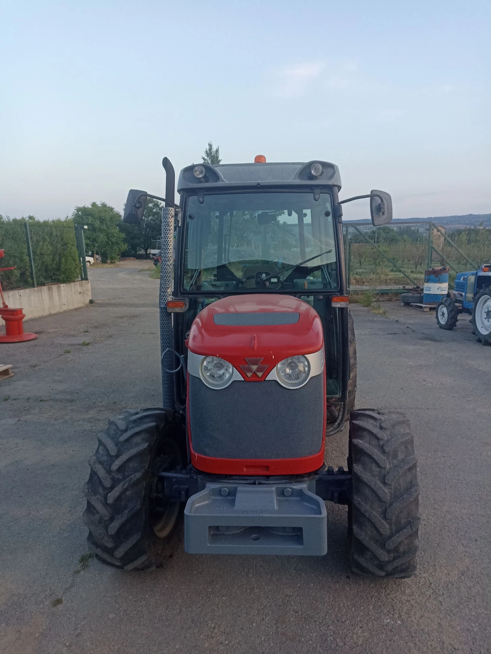 Трактор Massey 3660 F - изображение 3
