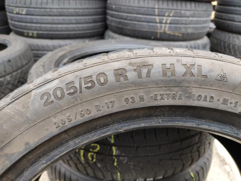 Гуми Зимни 205/50R17, снимка 7 - Гуми и джанти - 31047332