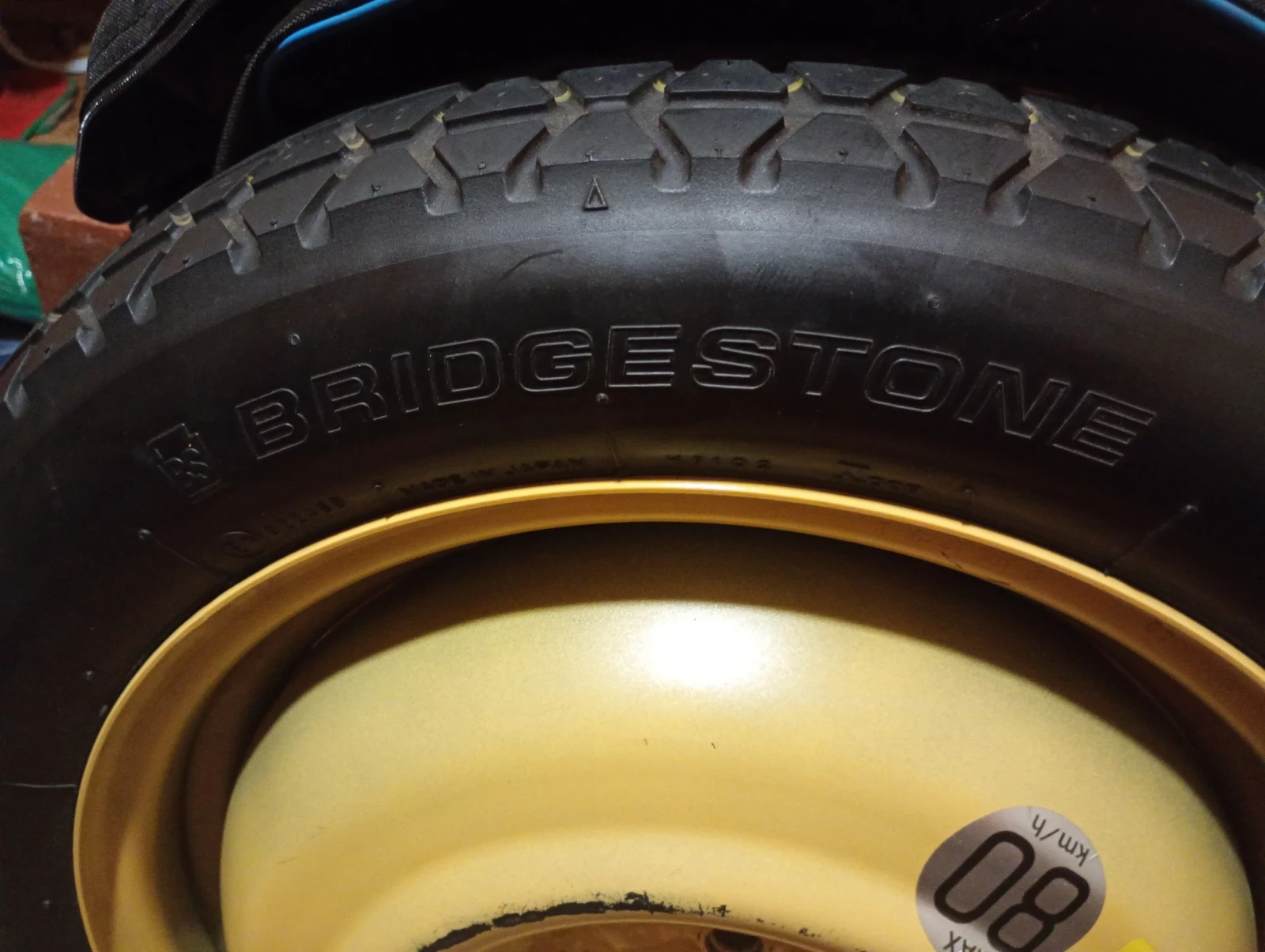 Гуми с джанти Bridgestone 135/80R16, снимка 2 - Гуми и джанти - 54732521