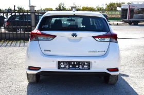 Toyota Auris 1.8 HYBRID, снимка 6