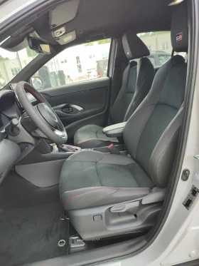 Toyota Yaris Cross Hybrid GR Sport JBL LED, снимка 8