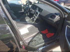 Обява за продажба на Volvo V60 Cross Country T5 ~25 500 лв. - изображение 10 | Auto.bg Обява за продажба на Volvo V60 Cross Country T5 ~25 500 лв. - изображение 10