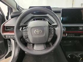 Toyota Prius XSE Plug-In HYBRID * CARFAX* , снимка 13