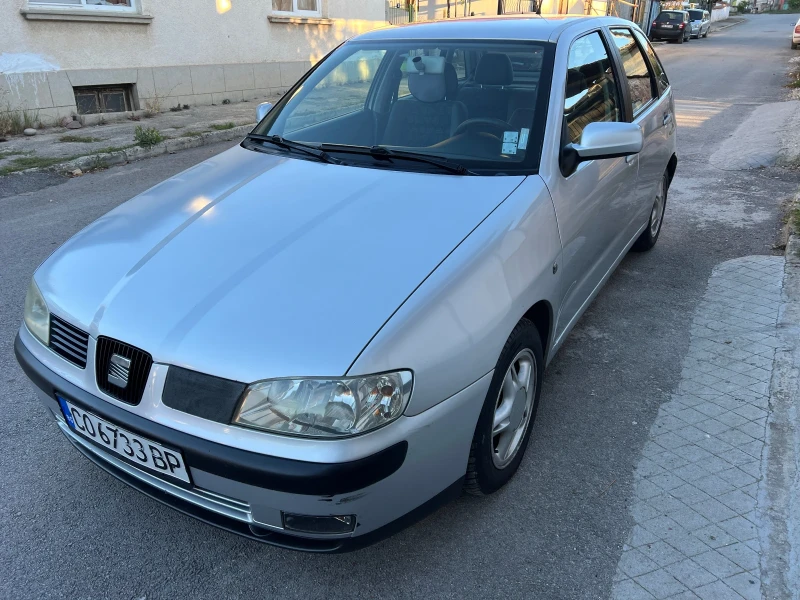 Seat Ibiza Бензин/Газ, снимка 2 - Автомобили и джипове - 47700924