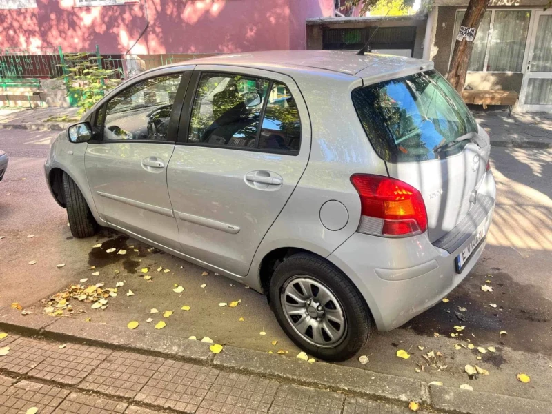 Toyota Yaris, снимка 4 - Автомобили и джипове - 47793126