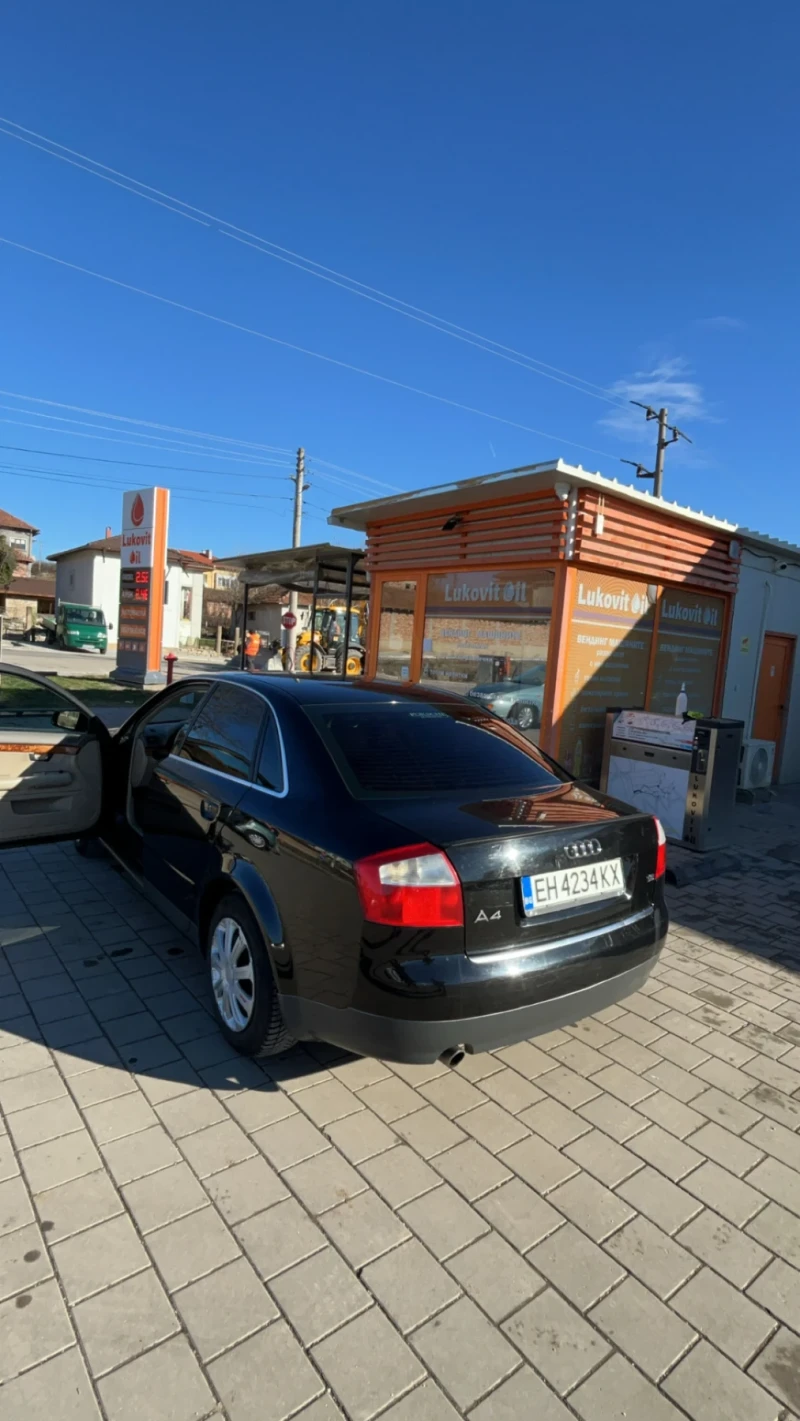 Audi A4 1.6, снимка 2 - Автомобили и джипове - 48923500