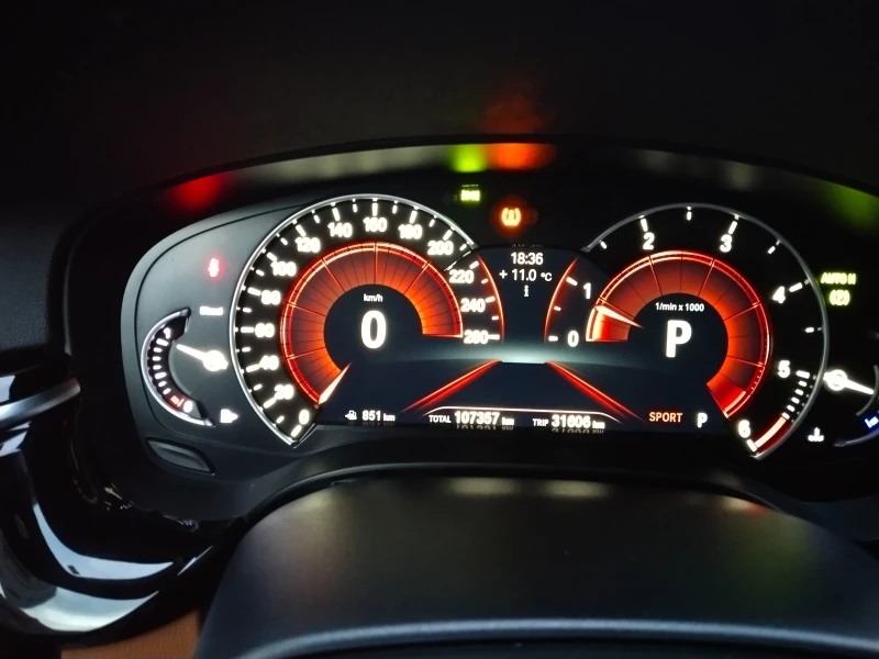 BMW 520 G30, снимка 8 - Автомобили и джипове - 52407825