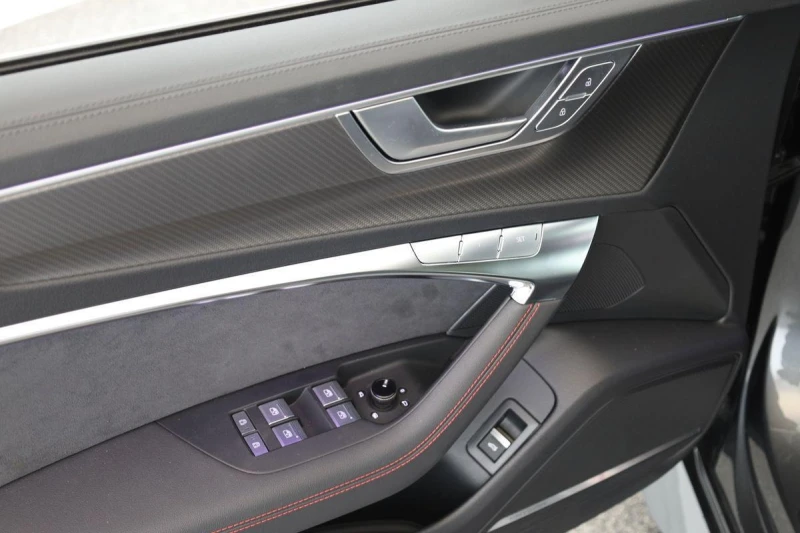 Audi Rs6 PERFORMANCE CARBON DYNAMIC B&O MATRIX PANO, снимка 7 - Автомобили и джипове - 51508622