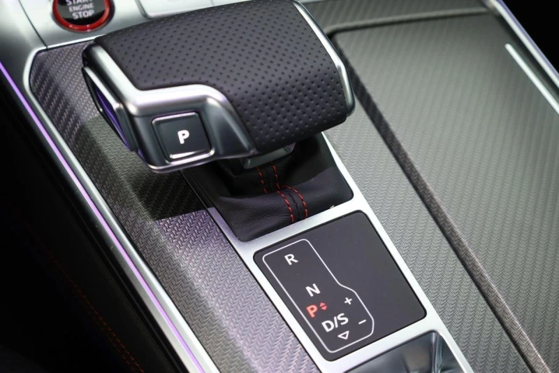 Audi Rs6 PERFORMANCE CARBON DYNAMIC B&O MATRIX PANO, снимка 13 - Автомобили и джипове - 51508622