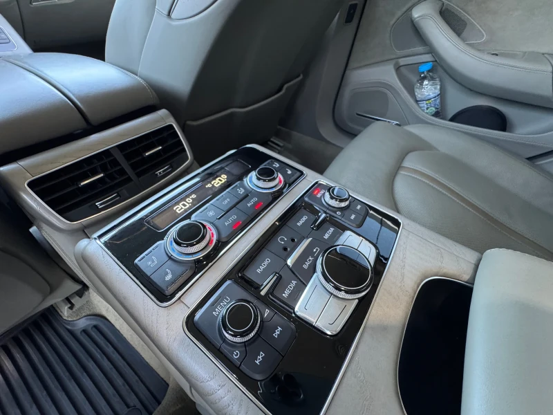 Audi A8 Sline///Design Selection///Matrix , снимка 9 - Автомобили и джипове - 52009303