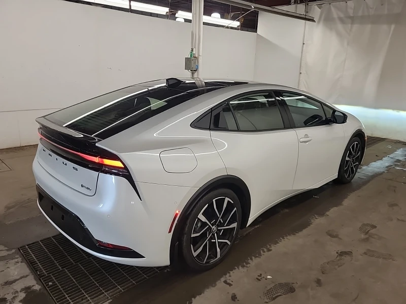 Toyota Prius XSE Plug-In HYBRID * CARFAX* , снимка 3 - Автомобили и джипове - 53560403