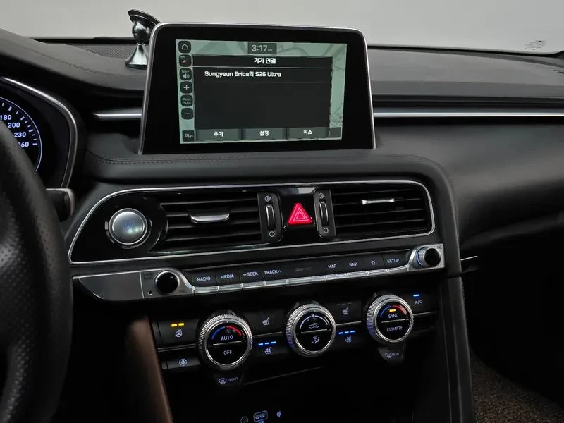 Genesis G70  2.0T Elite, снимка 15 - Автомобили и джипове - 55263957