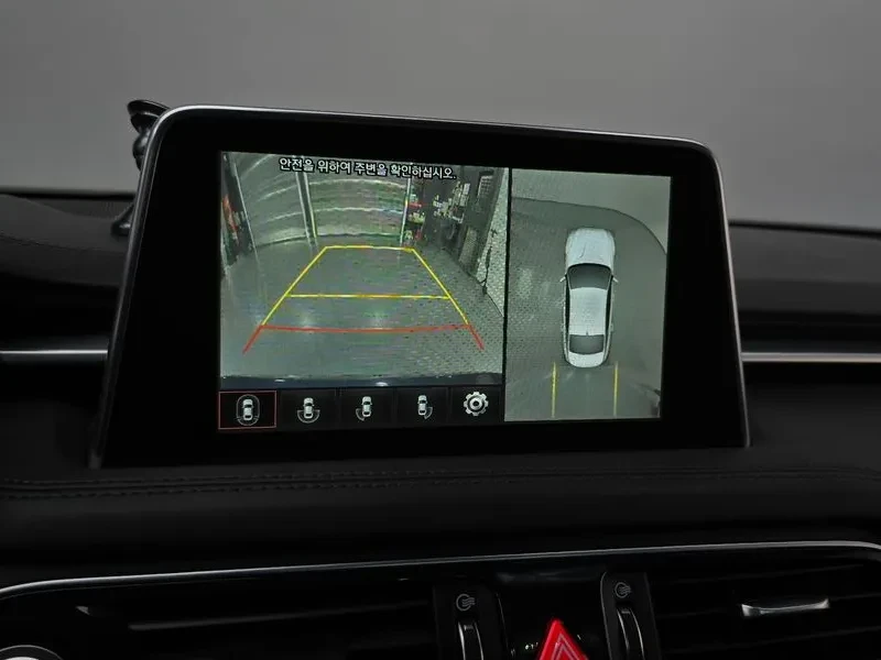 Genesis G70  2.0T Elite, снимка 14 - Автомобили и джипове - 55263957