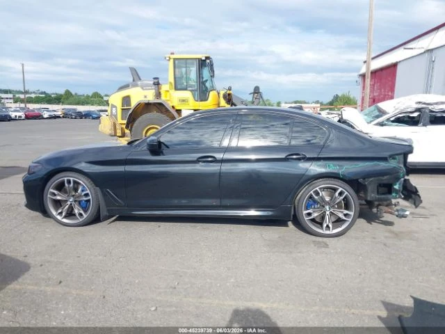 BMW 550 M550i* xDrive* HARMAN KARDON* ПОДГРЕВ* ОБДУХ* ШИБИ, снимка 12 - Автомобили и джипове - 55570350