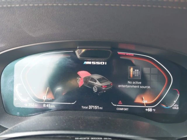 BMW 550 M550i* xDrive* HARMAN KARDON* ПОДГРЕВ* ОБДУХ* ШИБИ, снимка 6 - Автомобили и джипове - 55570350
