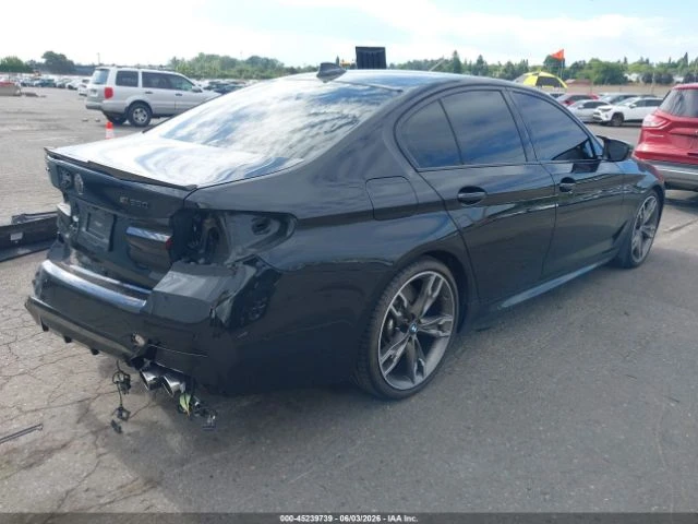 BMW 550 M550i* xDrive* HARMAN KARDON* ПОДГРЕВ* ОБДУХ* ШИБИ, снимка 4 - Автомобили и джипове - 55570350