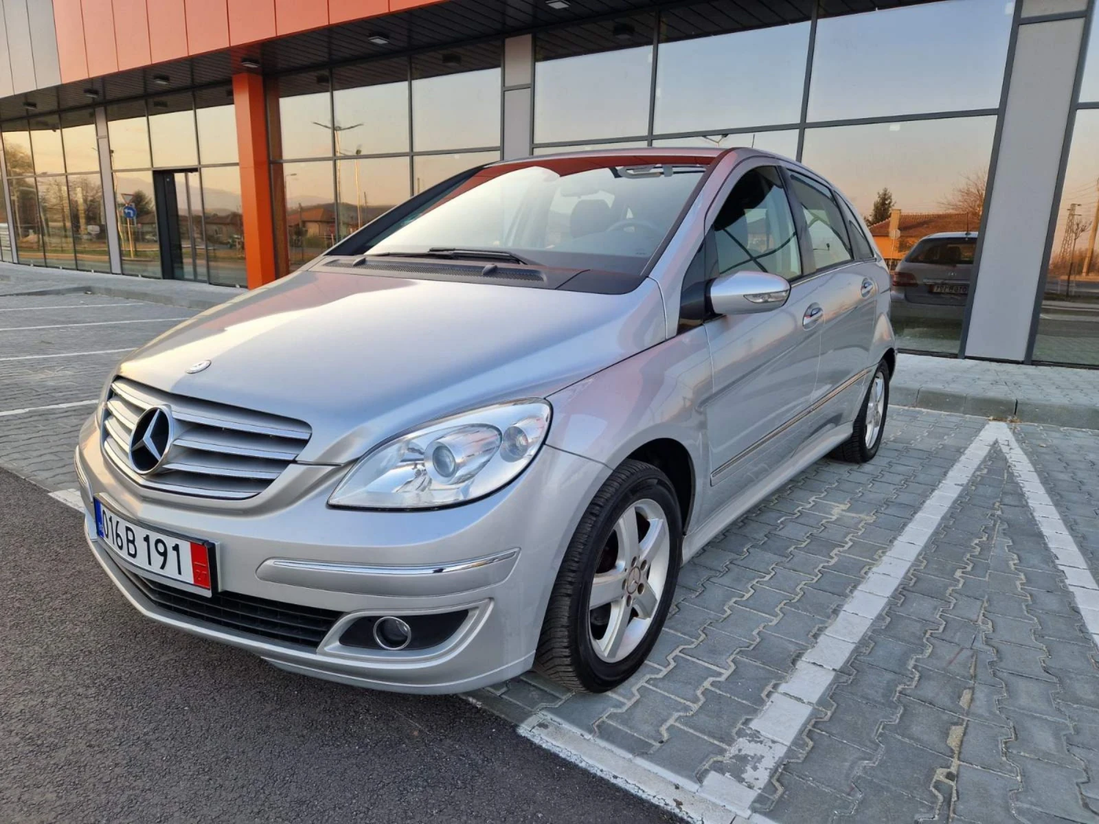 Mercedes-Benz B 200 2.0 - [1] 