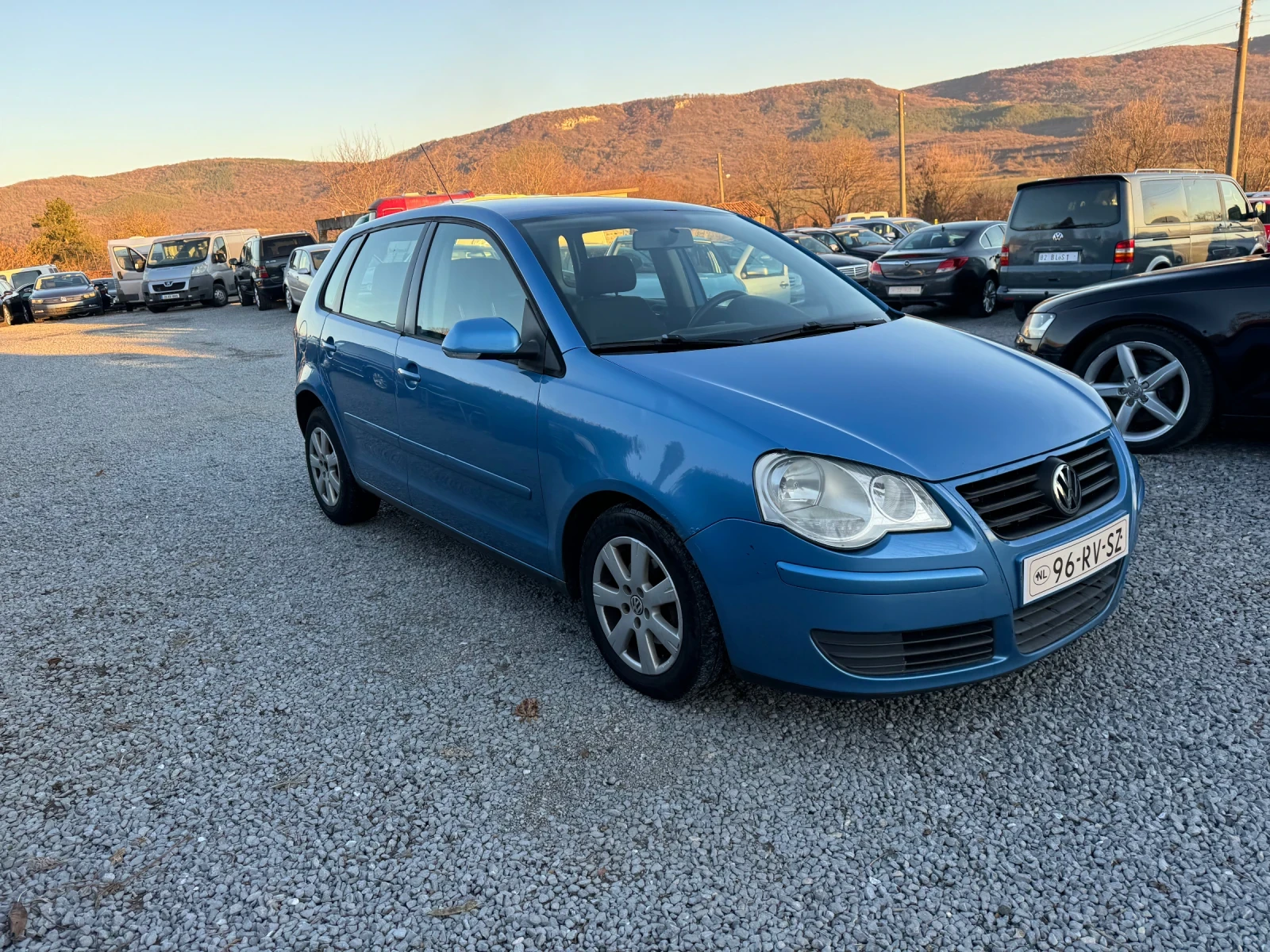 VW Polo 1.9тди 105к.с климатик  - изображение 3