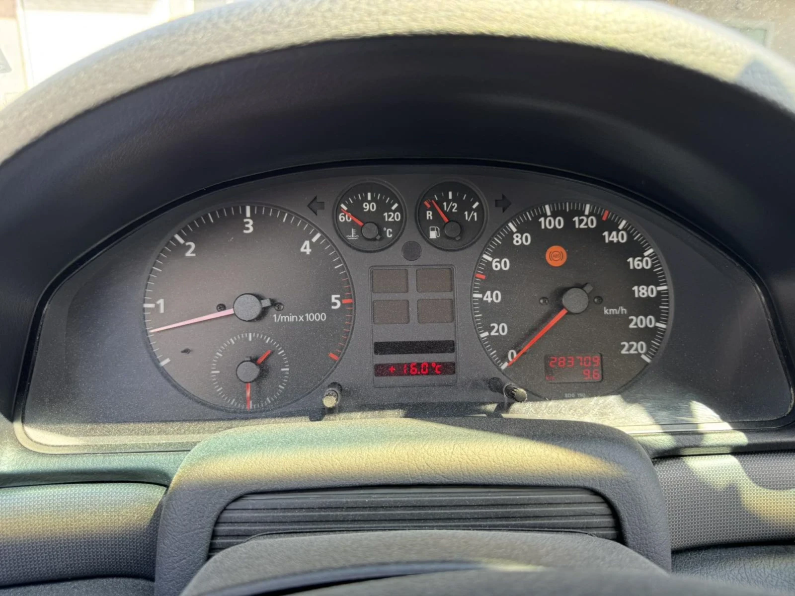 Audi A4 1.9 TDI 110 к.с. QUATTRO - изображение 5