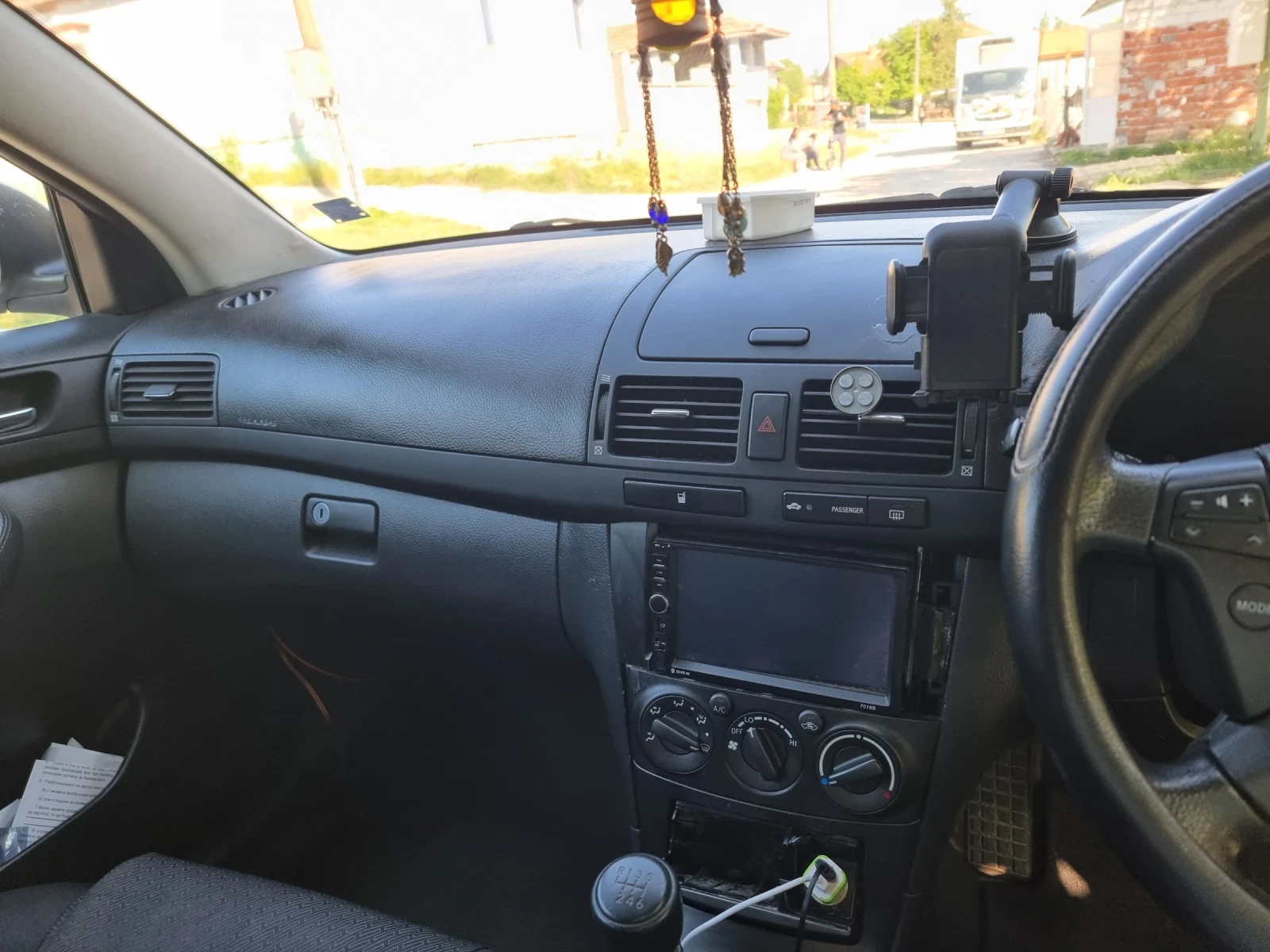 Toyota Avensis  - изображение 7