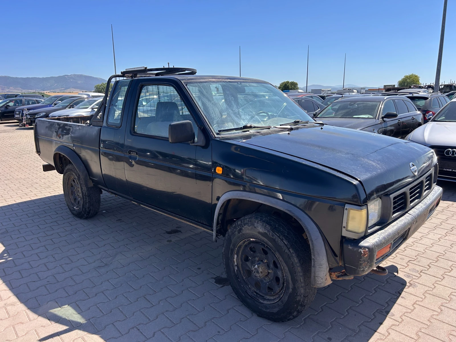 Nissan Pickup 2.4GAZ  - изображение 4