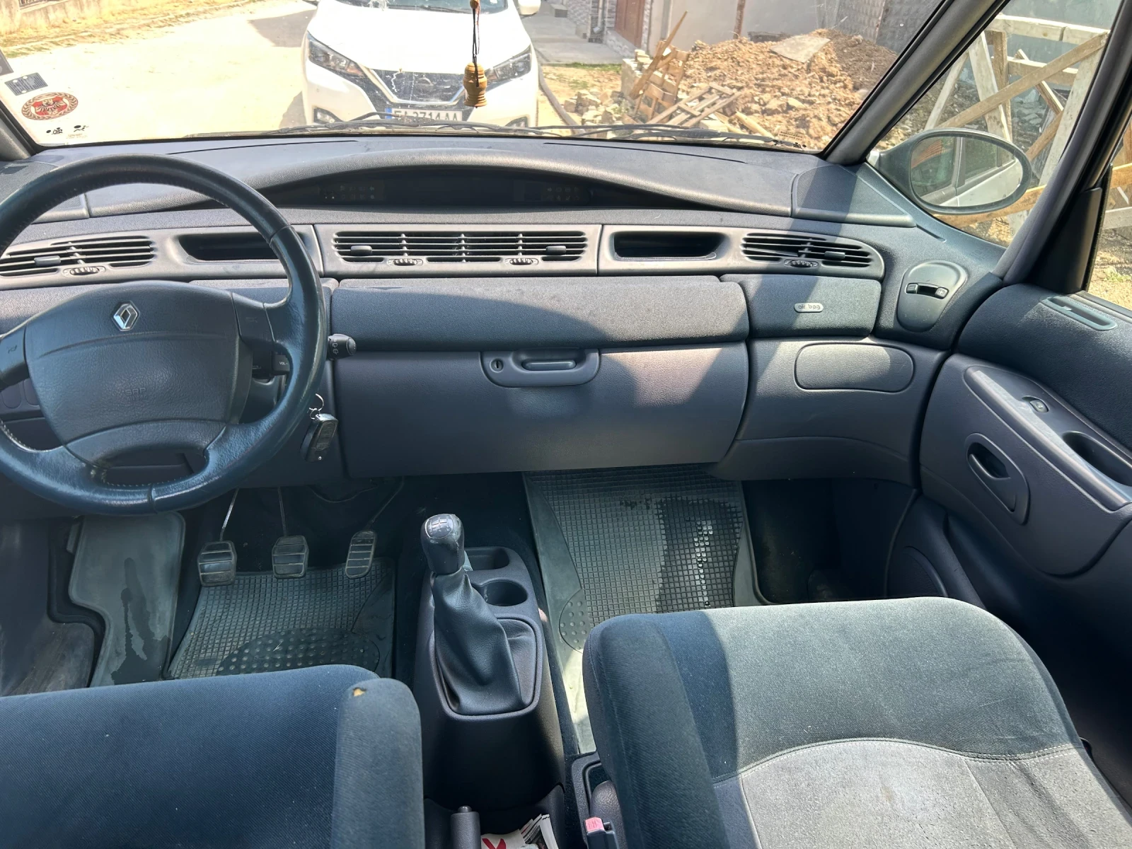 Renault Espace 2.2 - изображение 8