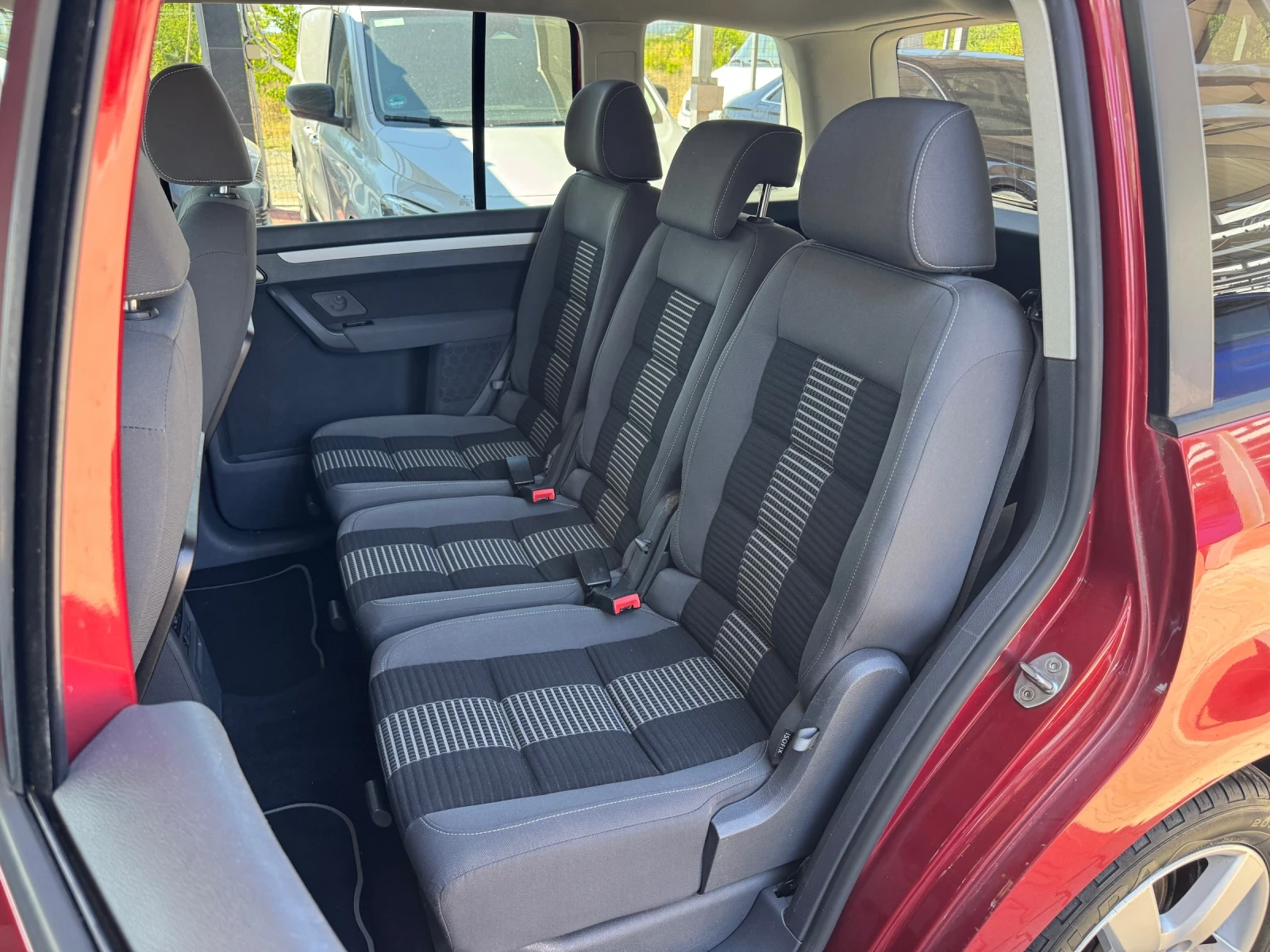 VW Touran 2.0TDI#UNITED#АВТОПИЛОТ#6СК#ПОДГРЕВ# - изображение 8
