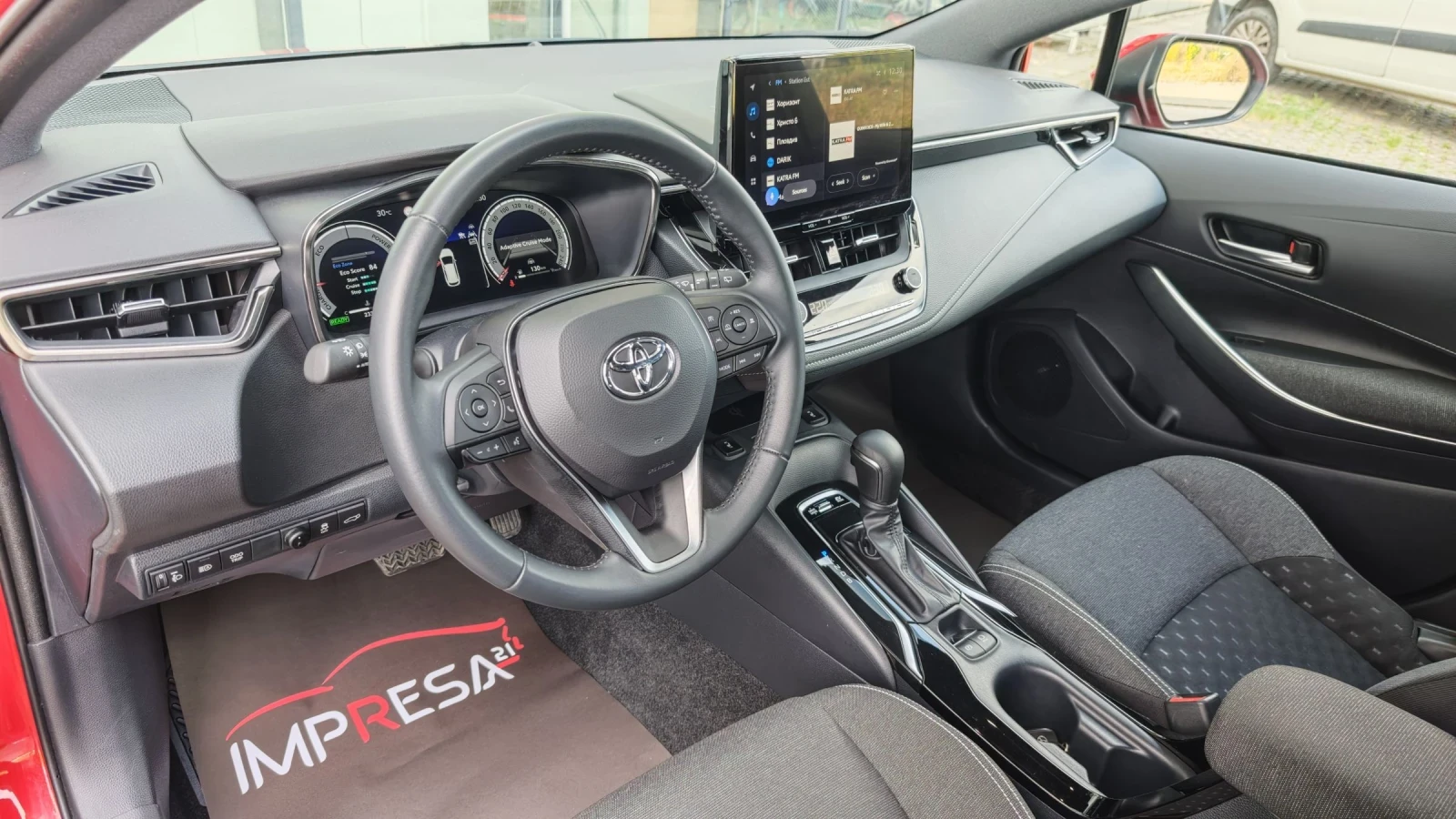 Toyota Corolla 1.8i hibrid - изображение 8