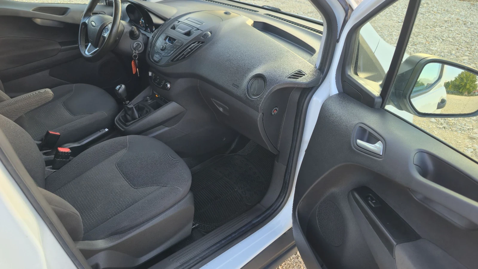 Ford Courier Panel Van , 1.5 TDCi - изображение 5