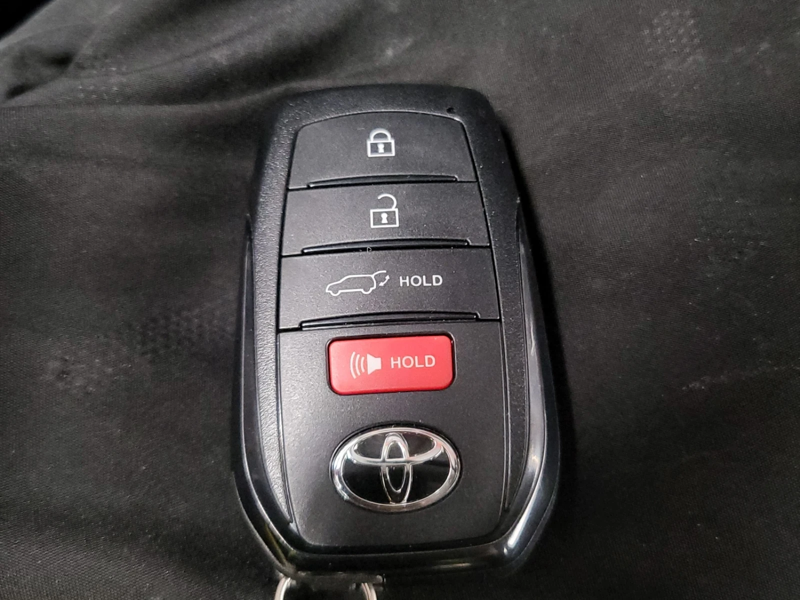 Toyota Prius XSE Plug-In HYBRID * CARFAX*  | Mobile.bg � ����������� 15
