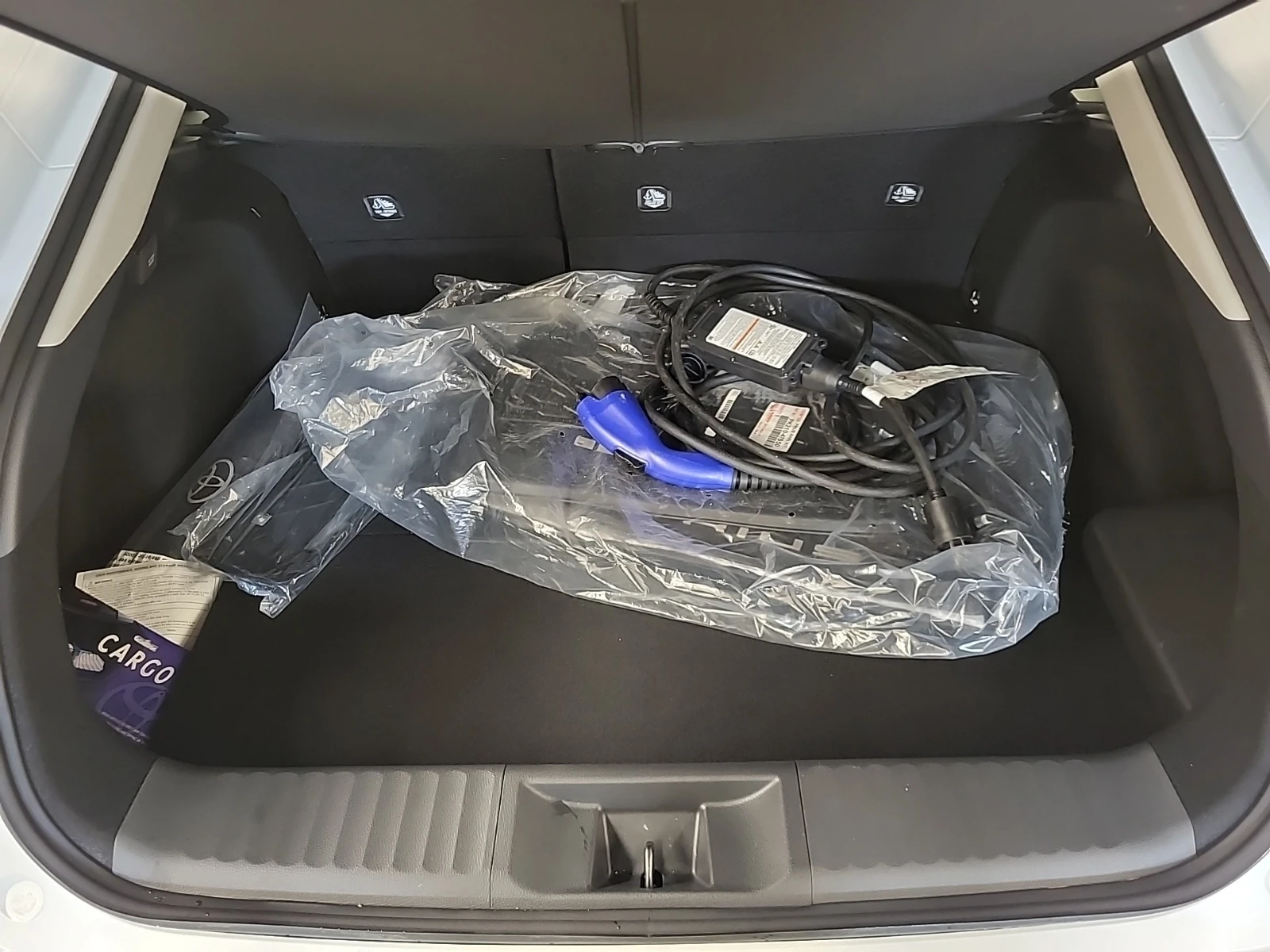 Toyota Prius XSE Plug-In HYBRID * CARFAX*  | Mobile.bg � ����������� 14